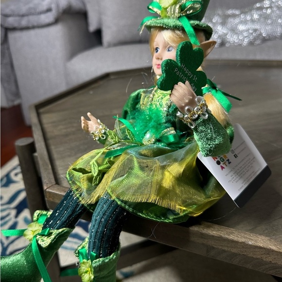 St Patricks Day Elf Leprechaun Doll Shelf sitter/18” GIRL RARE - Picture 4 of 7
